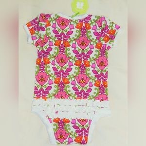 Vera Bradley Baby Newborn RUFFLE BODYSUIT in LILLI BELL 3-6 MONTHS NWT